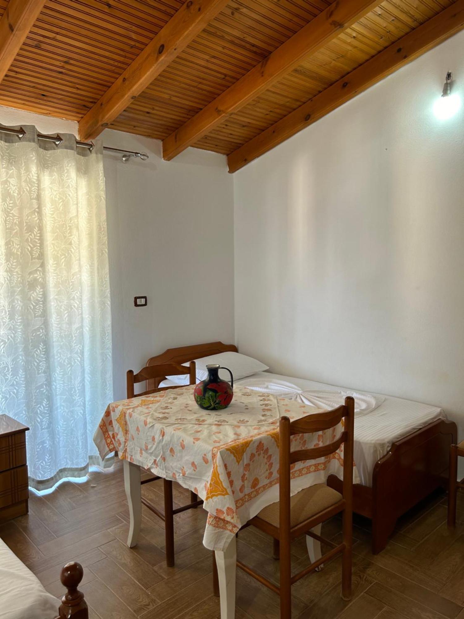 Caushi Apartments Ксамил Экстерьер фото