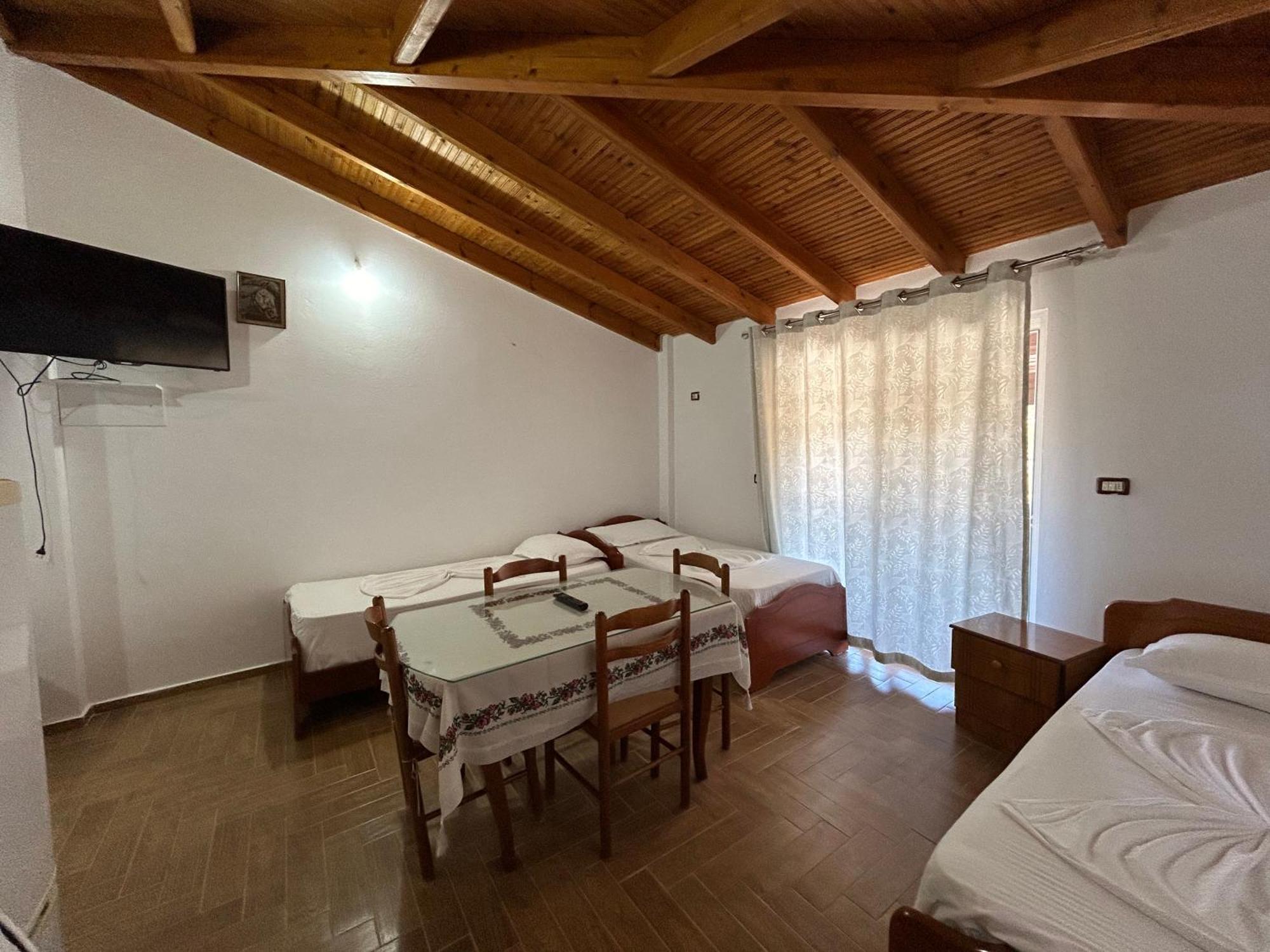 Caushi Apartments Ксамил Экстерьер фото