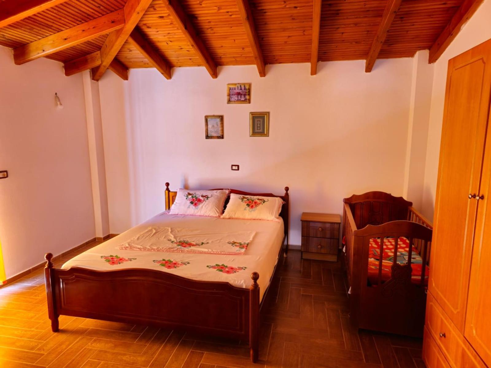 Caushi Apartments Ксамил Экстерьер фото
