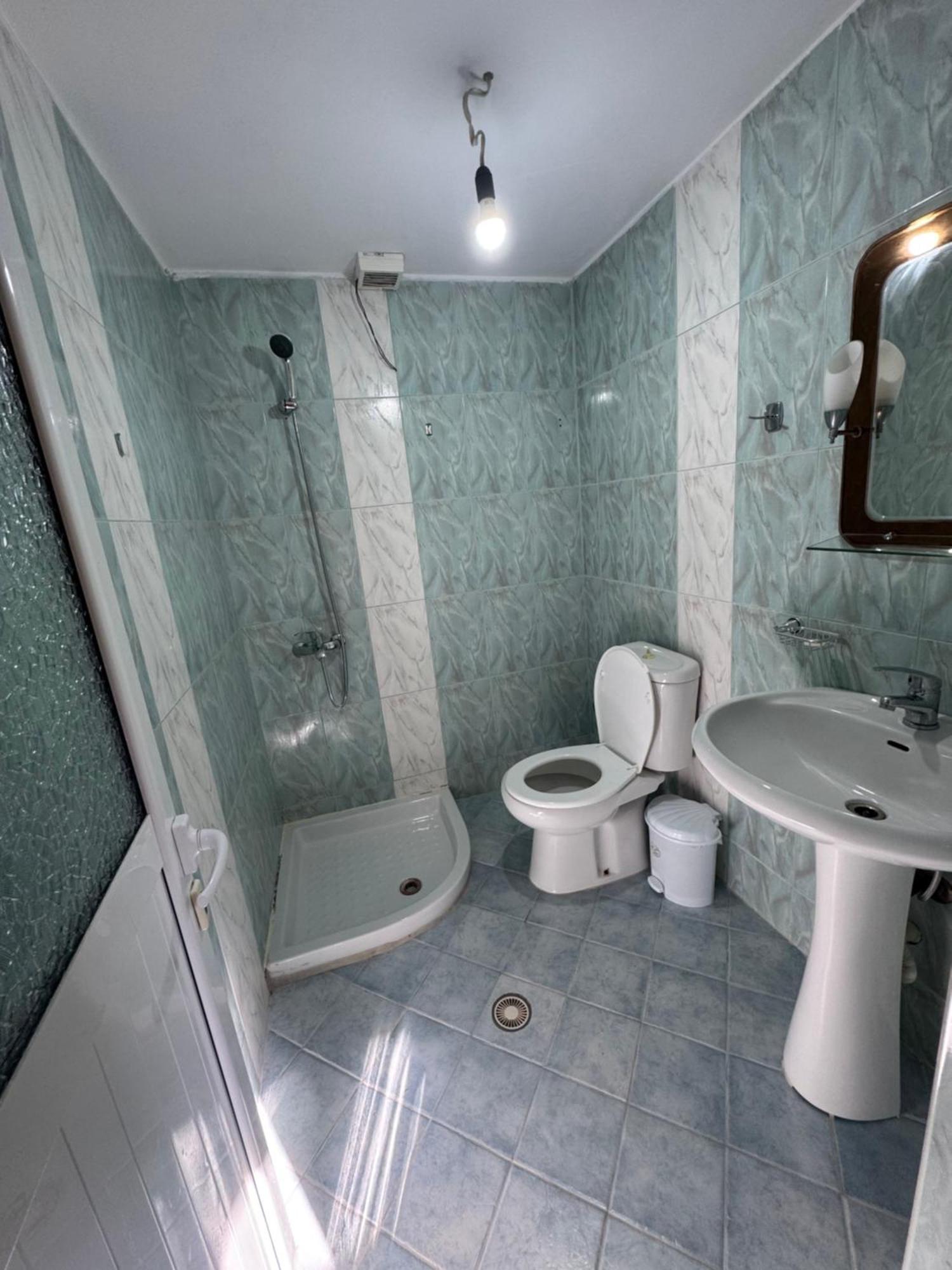 Caushi Apartments Ксамил Экстерьер фото